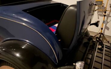 Chevrolet-coupe-1931-blue-7