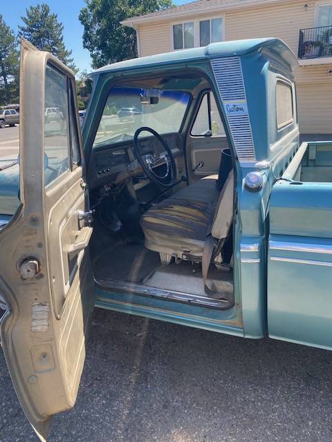 Chevrolet-custom-camper-without-camper-shell-1966-blue-11