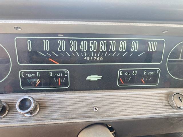 Chevrolet-custom-camper-without-camper-shell-1966-blue-13