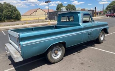 Chevrolet-custom-camper-without-camper-shell-1966-blue-5