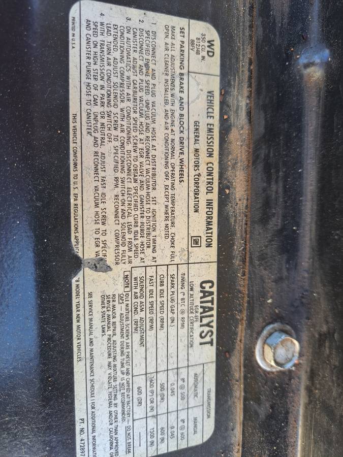 Chevrolet-custom-deluxe-1975-yellow-3