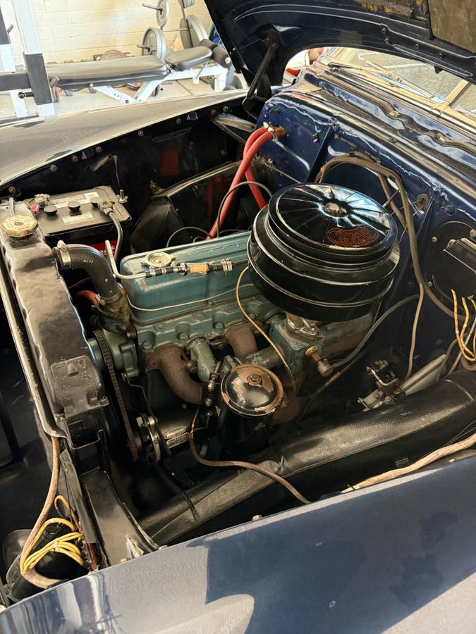 Chevrolet-deluxe-1952-blue-2