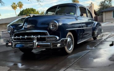 Chevrolet-deluxe-1952-blue-4
