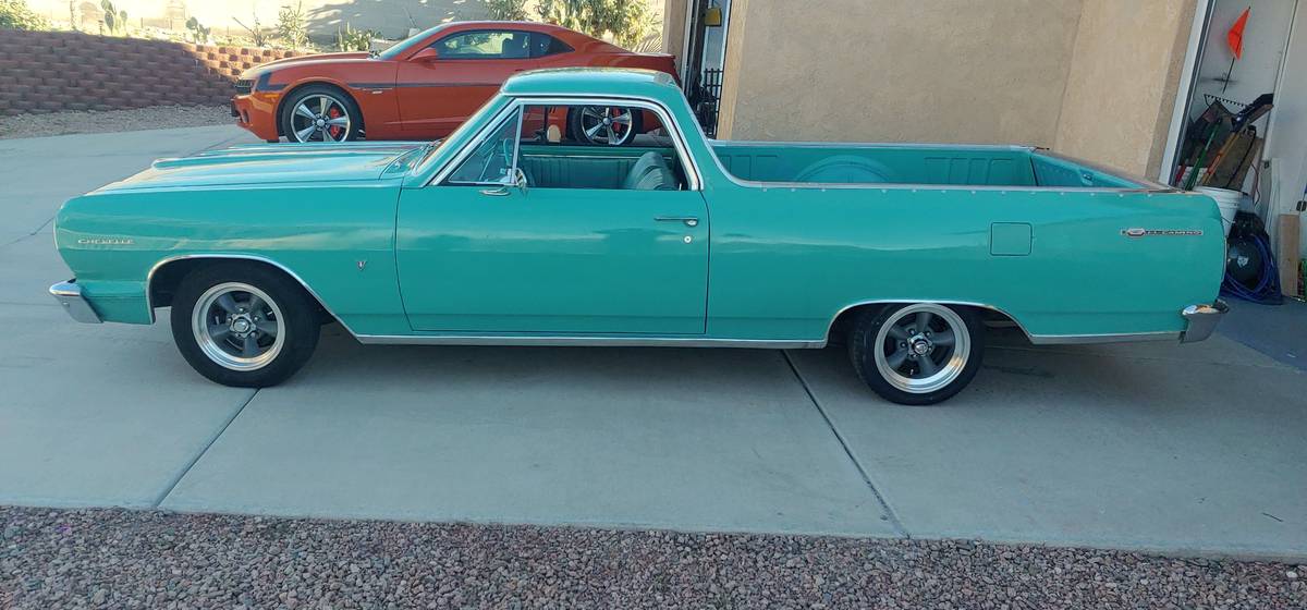 Chevrolet-el-camino-1964-green-2