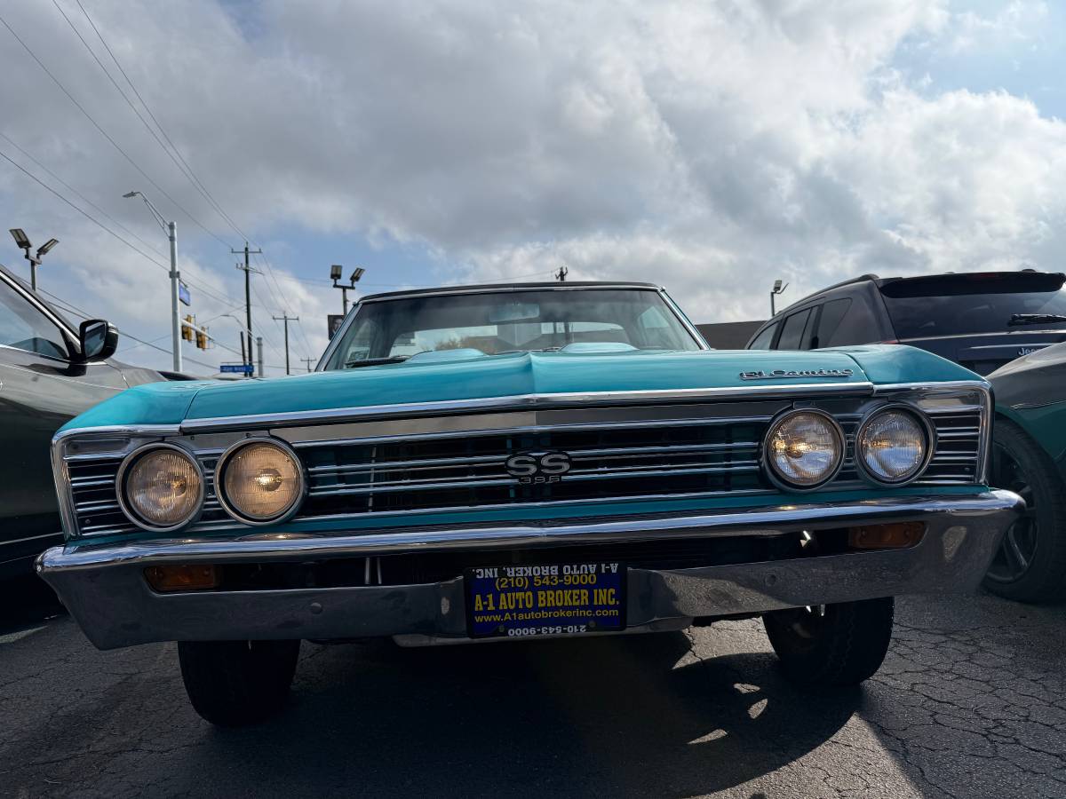 Chevrolet-el-camino-1967-green-11