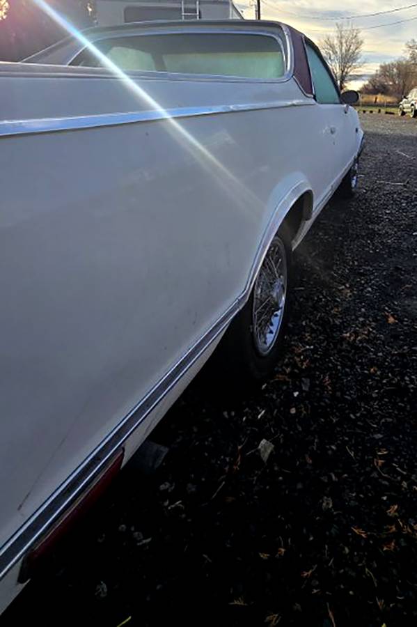 Chevrolet-el-camino-1978-white-10