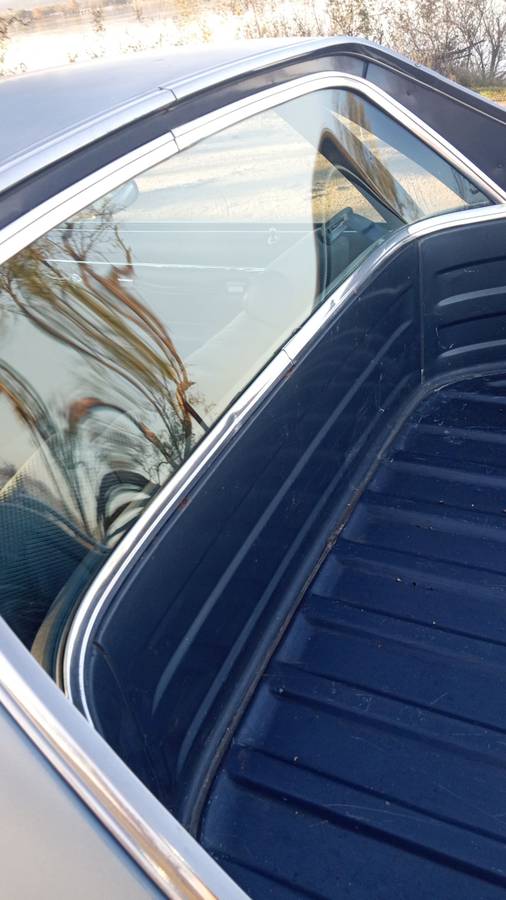 Chevrolet-el-camino-1984-blue-10