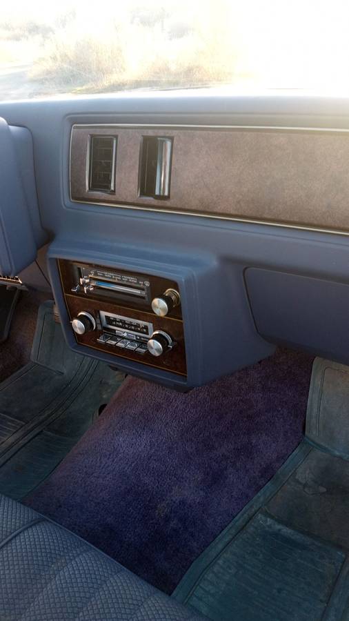 Chevrolet-el-camino-1984-blue-11