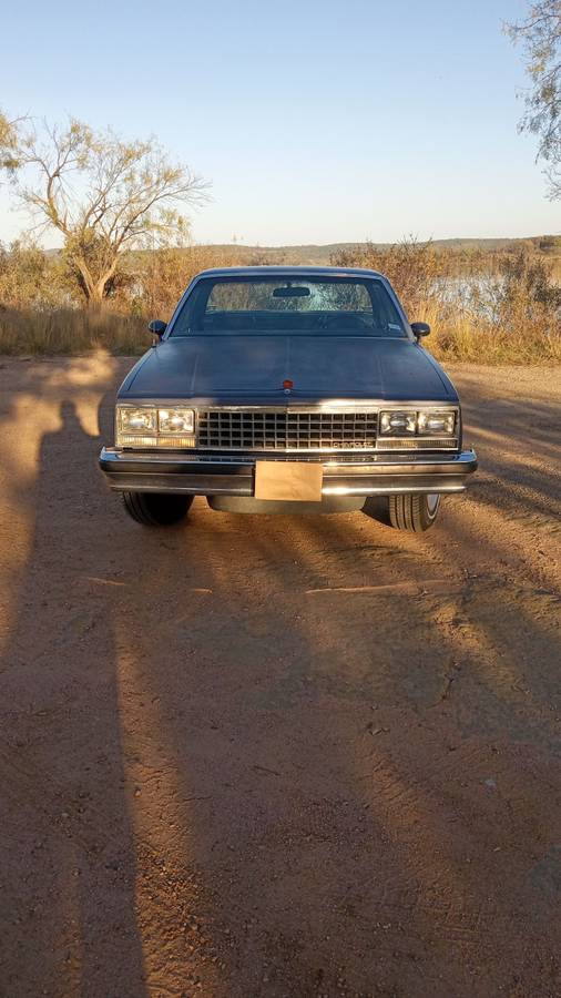 Chevrolet-el-camino-1984-blue-2