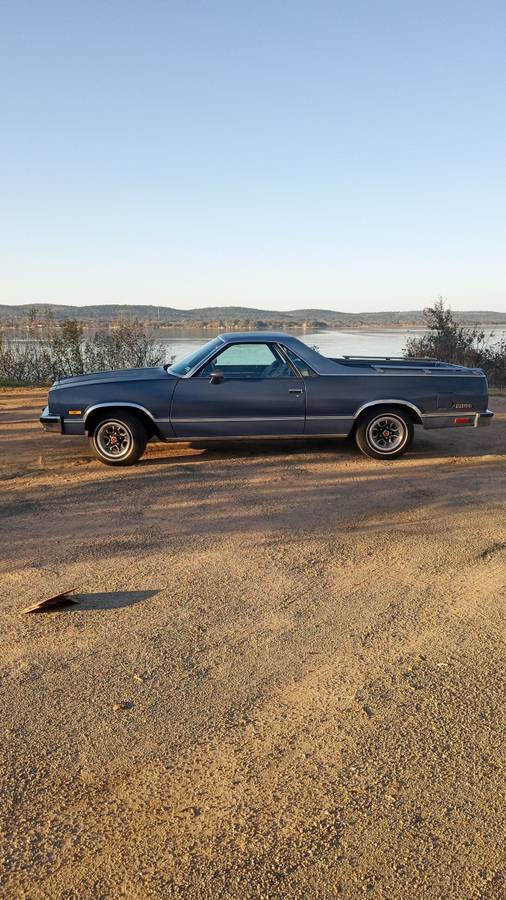 Chevrolet-el-camino-1984-blue-3