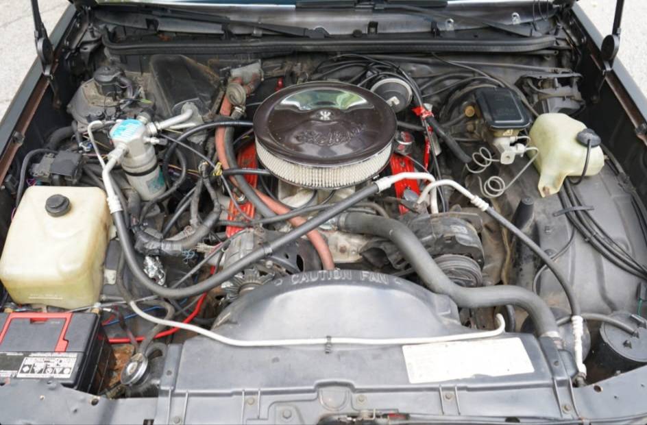 Chevrolet-el-camino-1985-grey-4