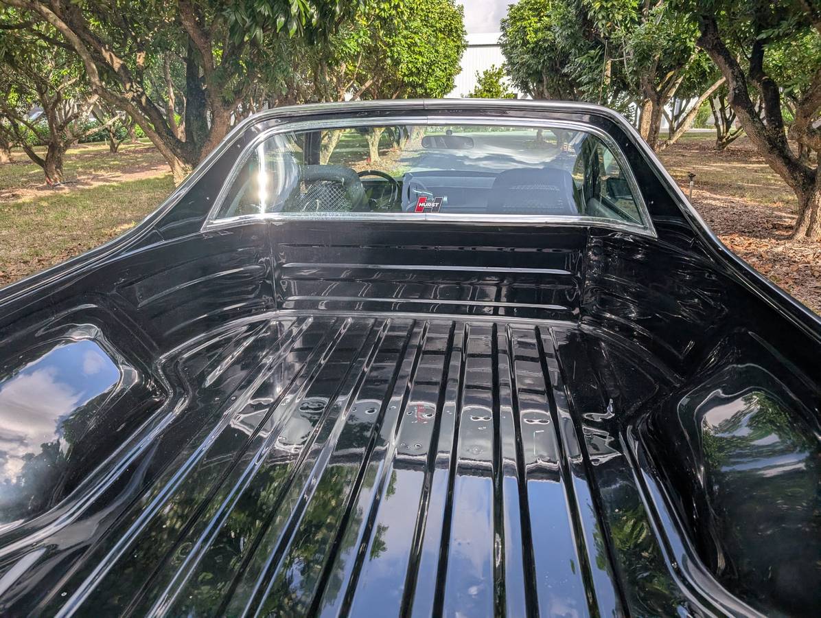 Chevrolet-el-camino-1986-black-10