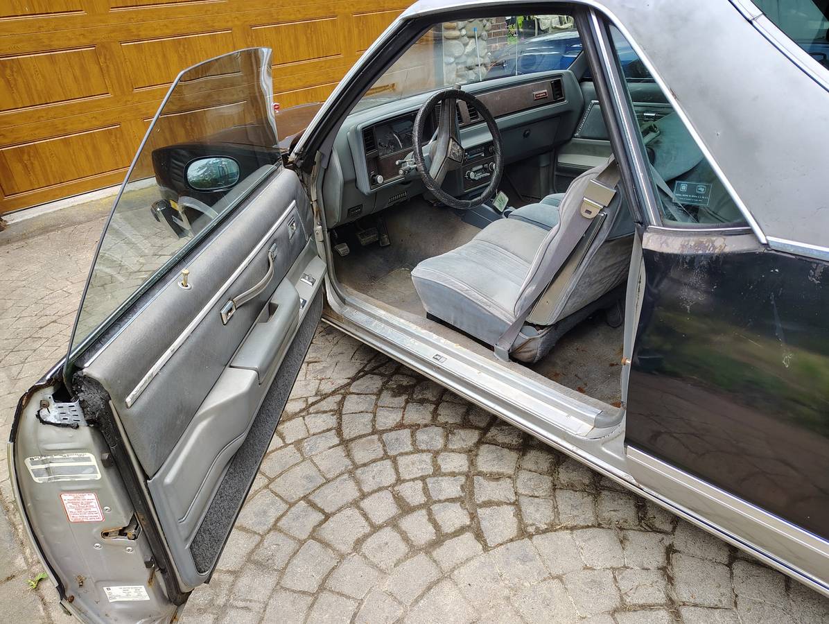 Chevrolet-elcamino-1985-black-3