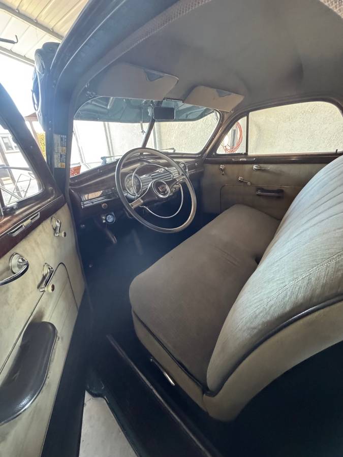 Chevrolet-fleetmaster-1947-custom-4