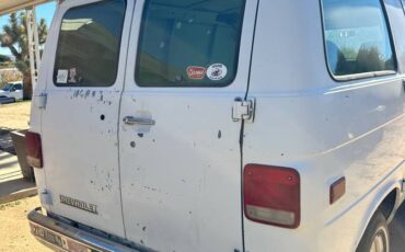 Chevrolet-g10-1993-white-3