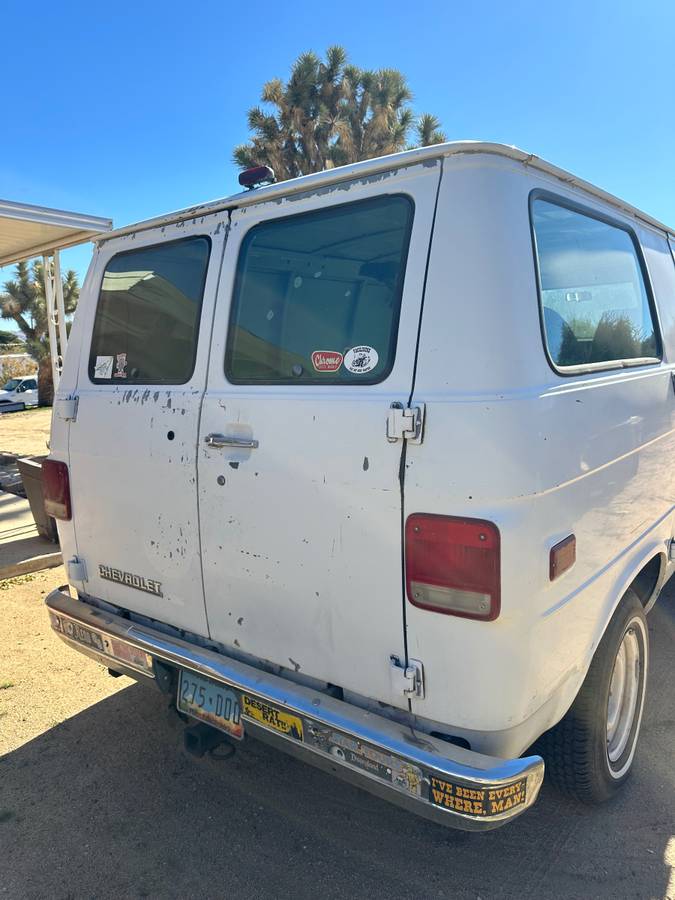 Chevrolet-g10-1993-white-3
