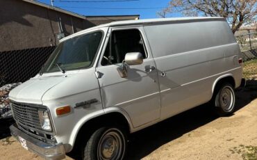 Chevrolet-g10-1993-white
