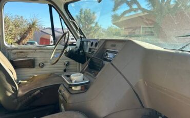 Chevrolet-g10-1993-white-4