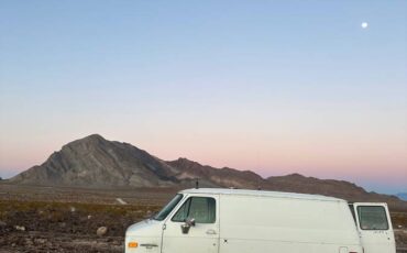 Chevrolet-g10-1993-white-6