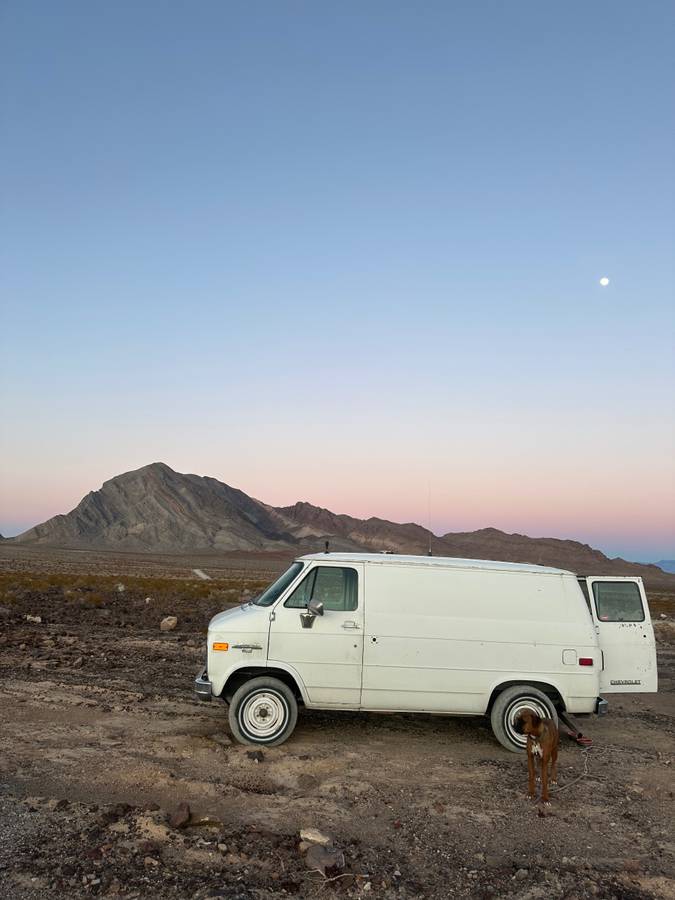 Chevrolet-g10-1993-white-6