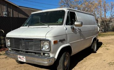 Chevrolet-g10-1993-white-8