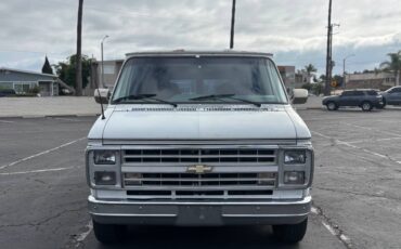 Chevrolet-g20-1988-white-3