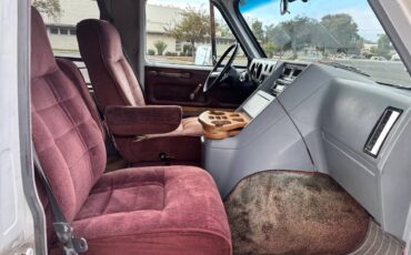 Chevrolet-g20-1988-white-5