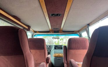 Chevrolet-g20-1988-white-8