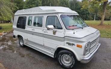 Chevrolet-g20-van-1989-white-1
