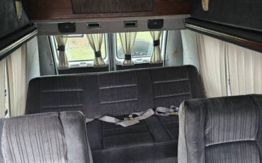 Chevrolet-g20-van-1989-white-12