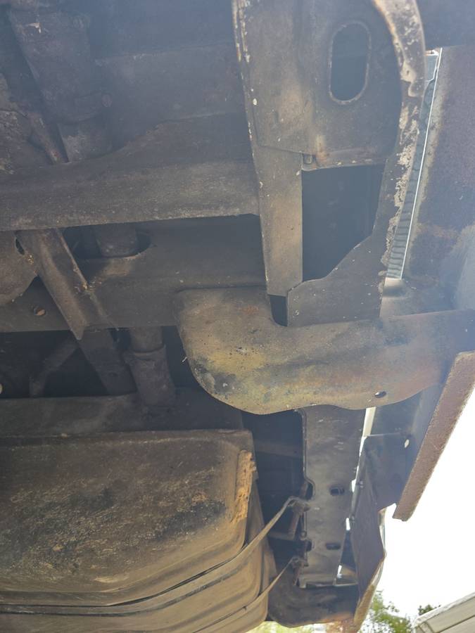 Chevrolet-g20-van-1989-white-20