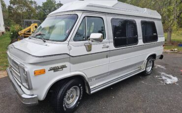 Chevrolet-g20-van-1989-white