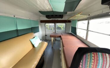 Chevrolet-g30-van-1992-silver-2