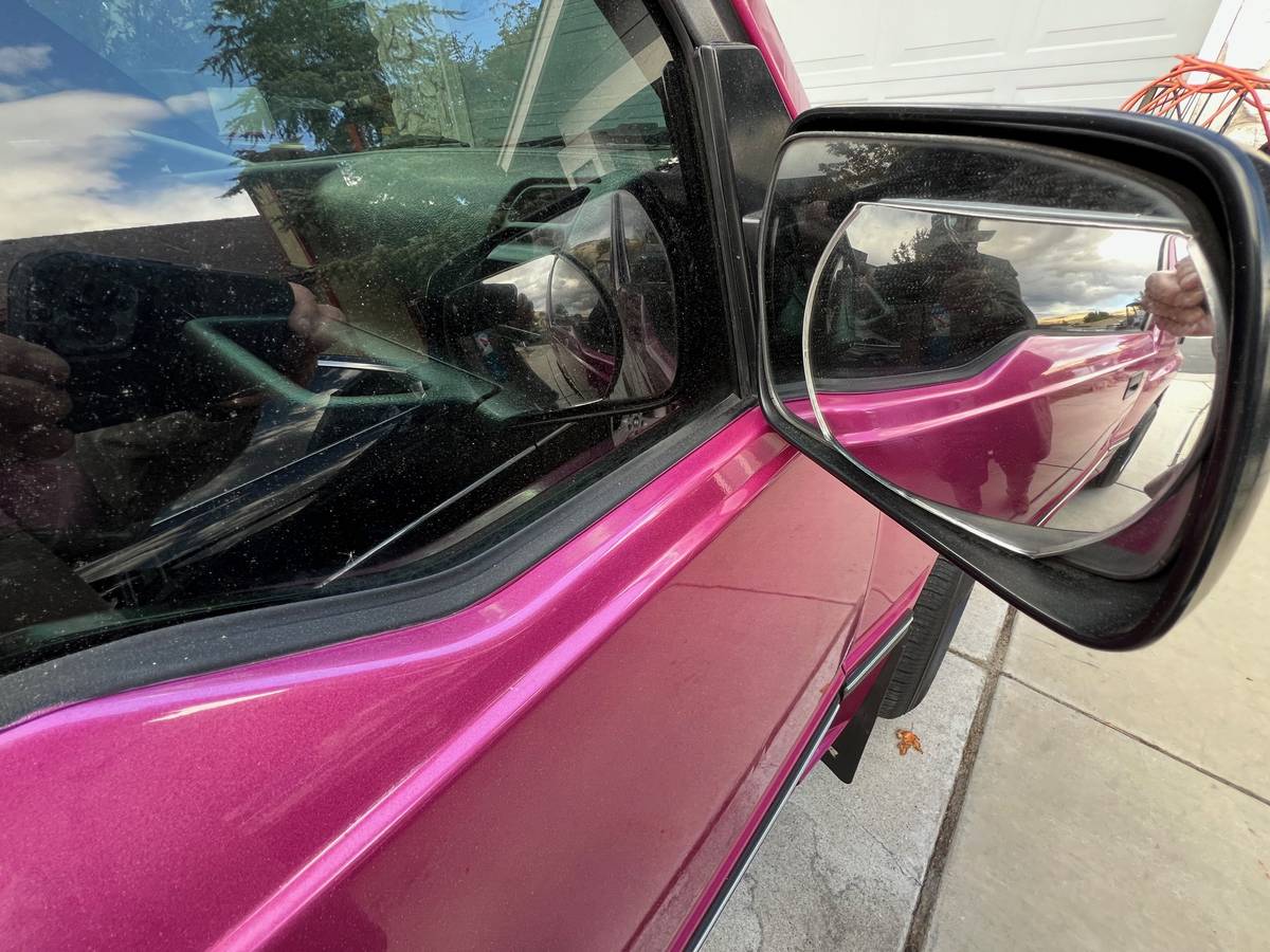 Chevrolet-geo-tracker-1993-purple-17