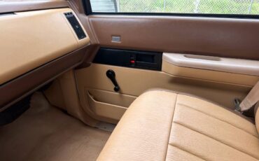 Chevrolet-gmt-400-1-ton-nominal-1988-white-13