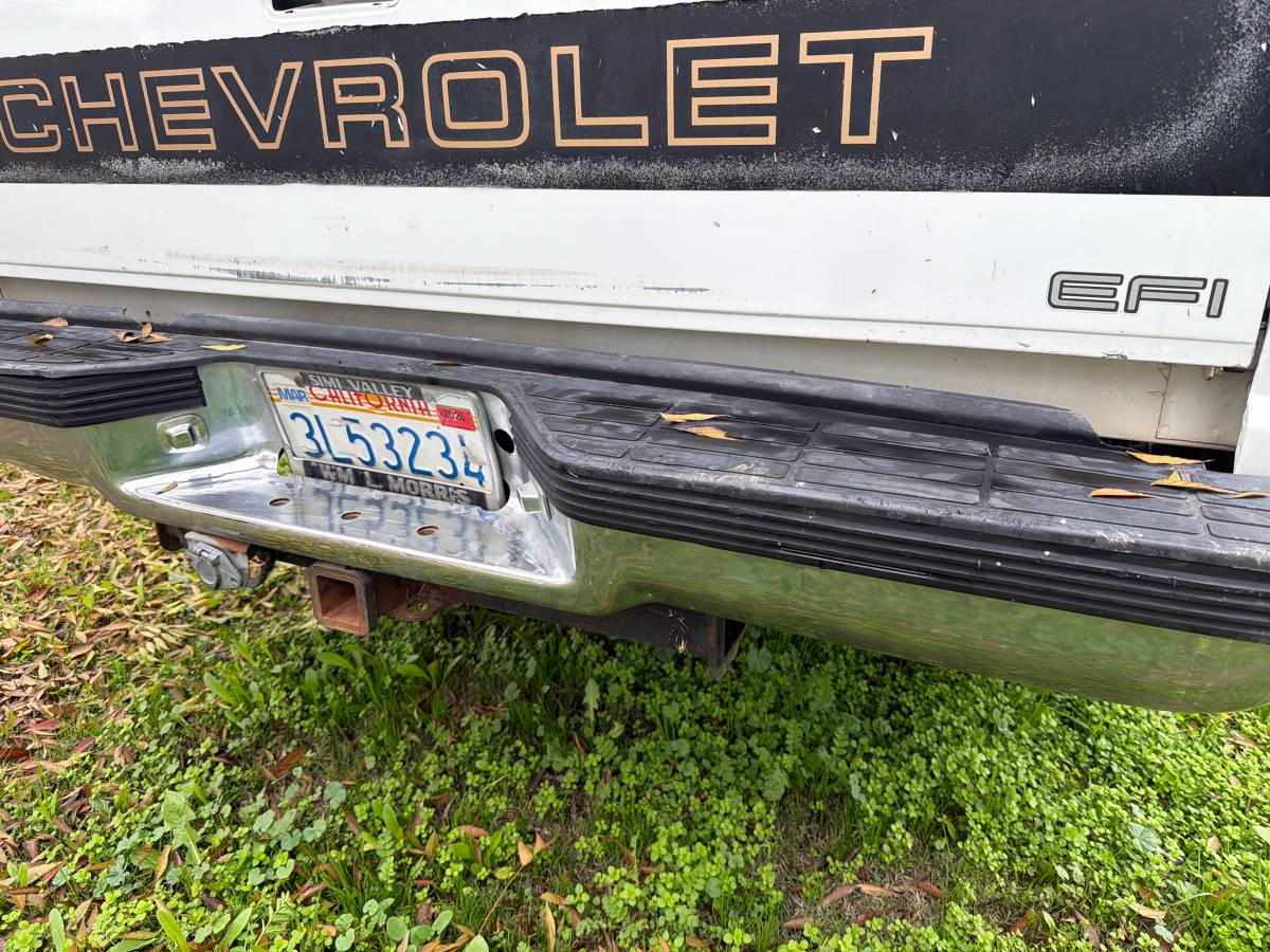 Chevrolet-gmt-400-1-ton-nominal-1988-white-18