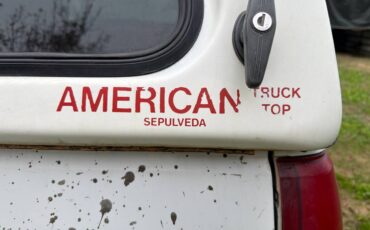 Chevrolet-gmt-400-1-ton-nominal-1988-white-19