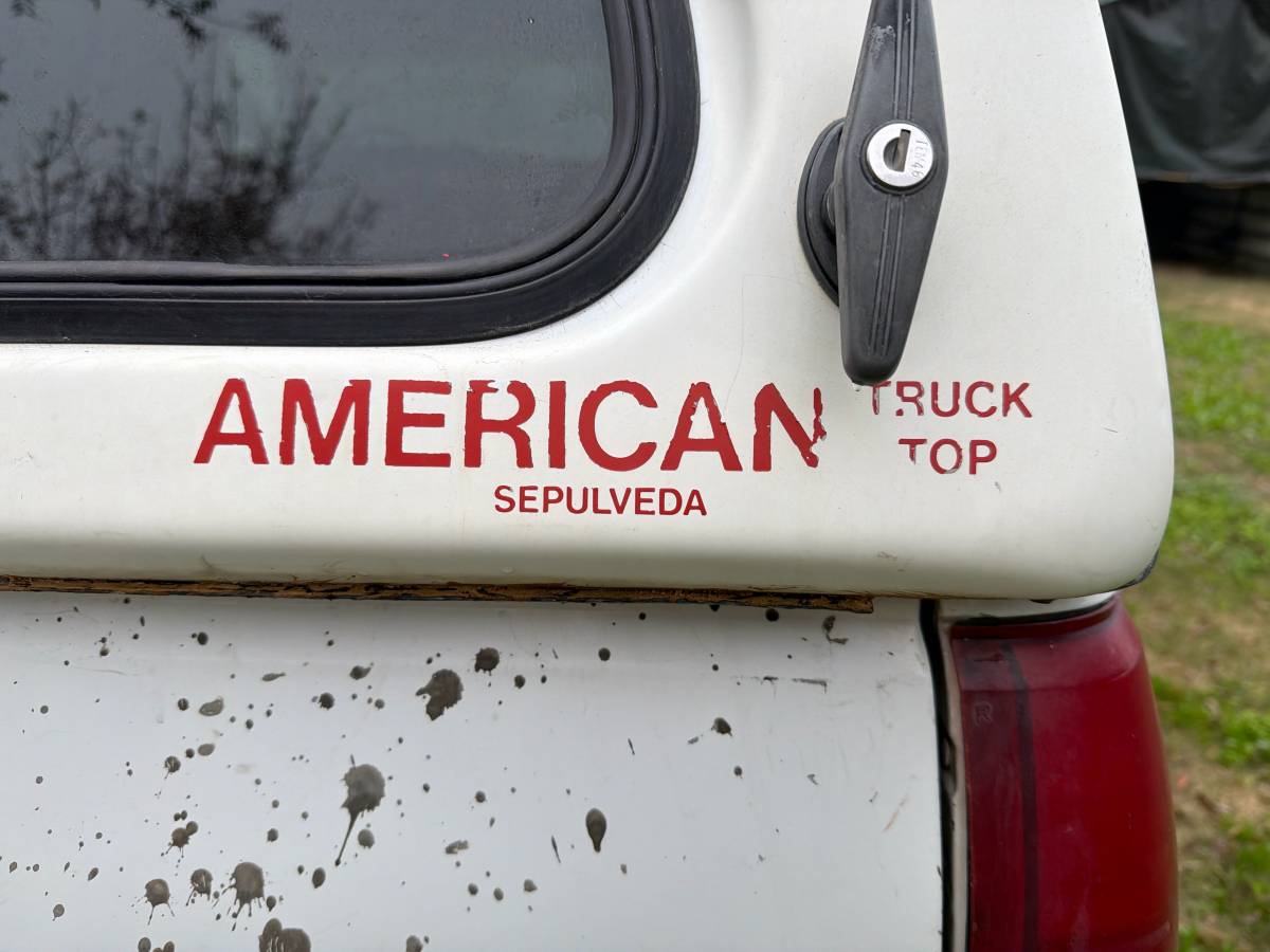 Chevrolet-gmt-400-1-ton-nominal-1988-white-19