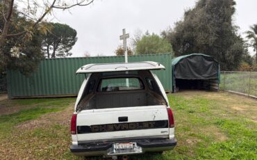 Chevrolet-gmt-400-1-ton-nominal-1988-white-21