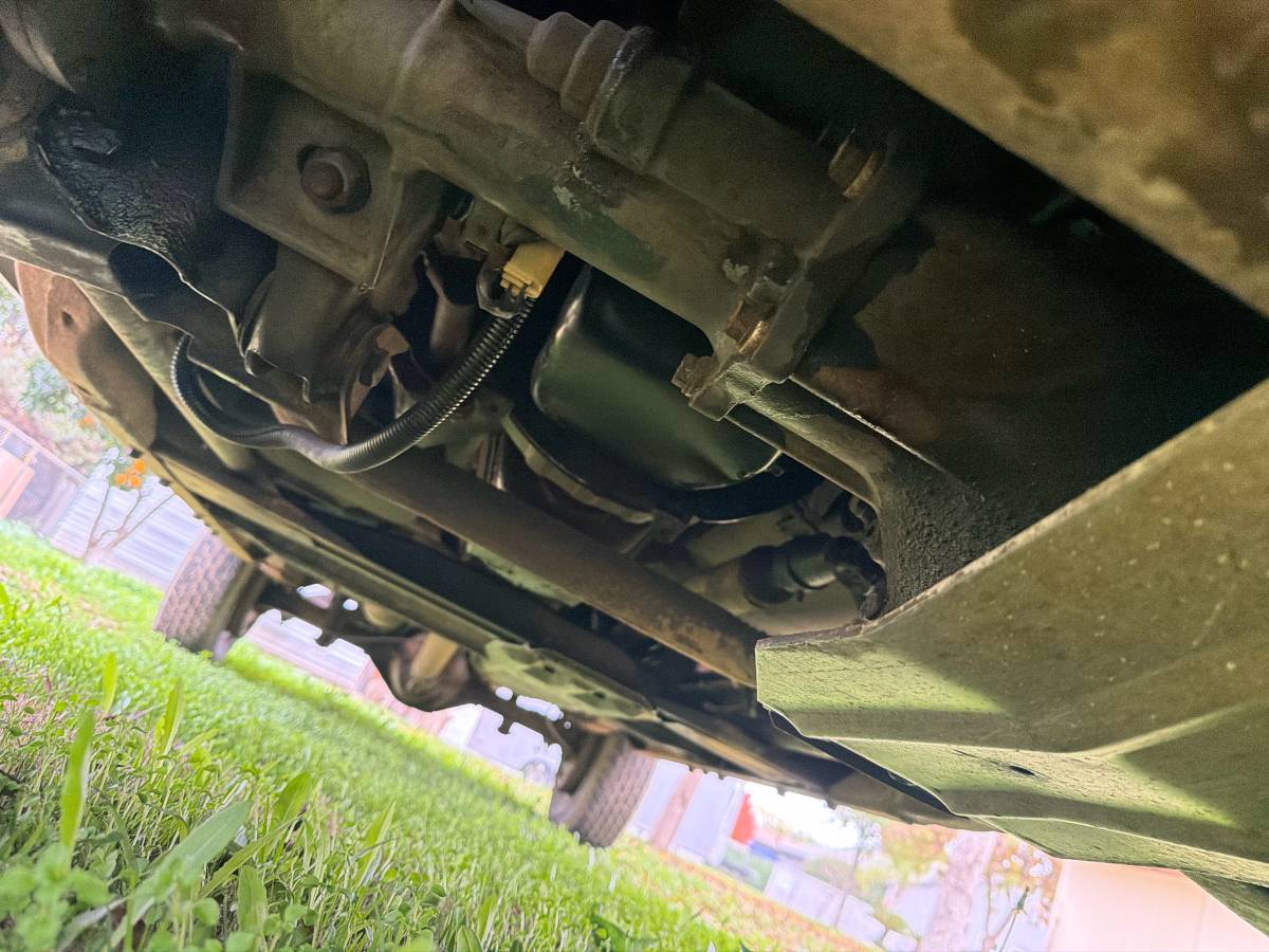 Chevrolet-gmt-400-1-ton-nominal-1988-white-23