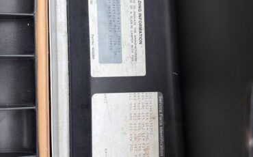 Chevrolet-gmt-400-1-ton-nominal-1988-white-4