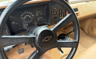 Chevrolet-gmt-400-1-ton-nominal-1988-white-6