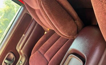 Chevrolet-gmt-400-1-ton-nominal-1996-red-10