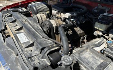 Chevrolet-gmt-400-1-ton-nominal-1996-red-13