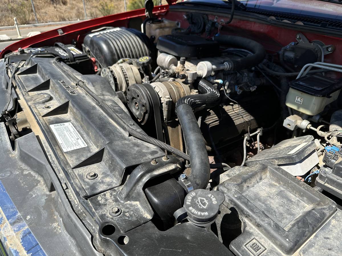 Chevrolet-gmt-400-1-ton-nominal-1996-red-13