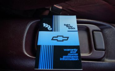 Chevrolet-gmt-400-1-ton-nominal-1996-red-17