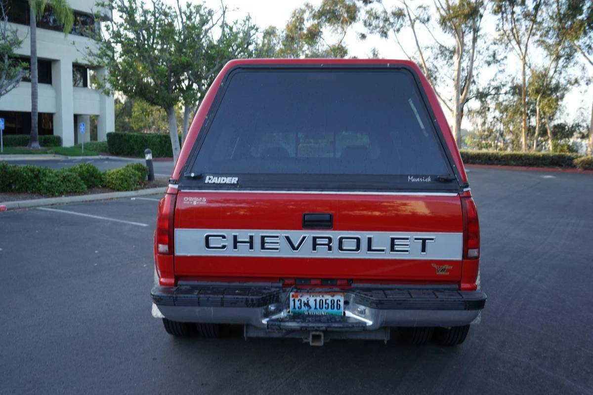 Chevrolet-gmt-400-1-ton-nominal-1996-red-4