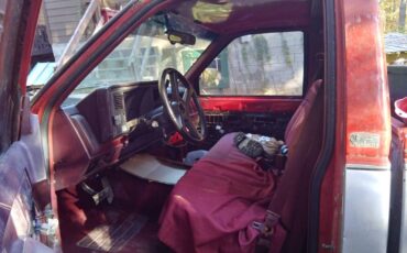 Chevrolet-gmt-400-12-ton-nominal-1988-red-10