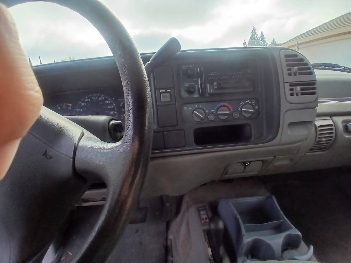 Chevrolet-gmt-400-12-ton-nominal-1996-green-14