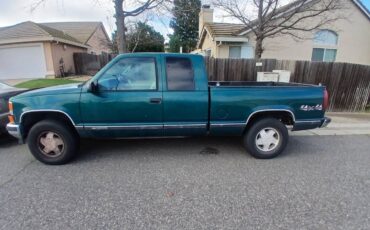 Chevrolet-gmt-400-12-ton-nominal-1996-green